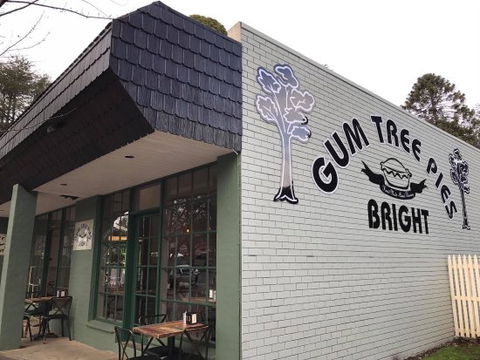 Gum Tree Pies - Internet Find 0
