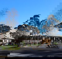 Pine Grove Hotel - Internet Find