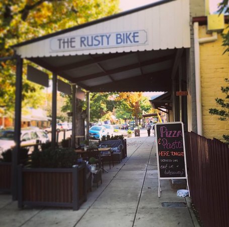 The Rusty Bike Cafe - Internet Find 0