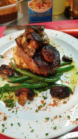 Buxton Hotel Bistro - Internet Find 0