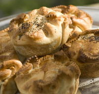 Izzy's Mountain View Cafe - Internet Find