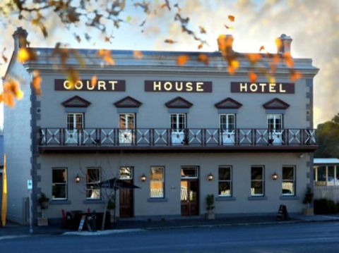 The Courthouse Hotel Bistro - Internet Find 0