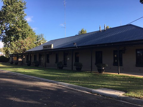 Tinamba Hotel - Internet Find 0