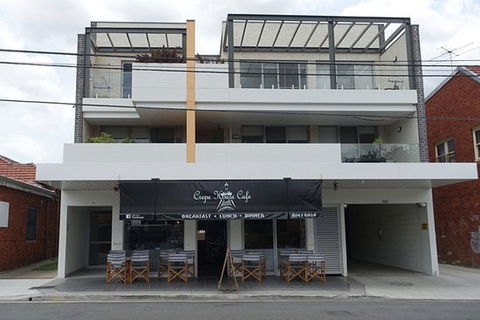 Crepe House Cafe - Internet Find 0