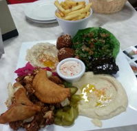 La Mono Restaurant - Internet Find