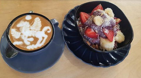 Calypso Cafe & Juice Bar - Internet Find 0