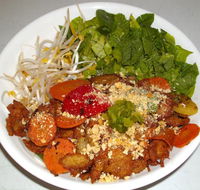 Duy Lianh Vegetarian Restaurant - Internet Find