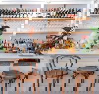 Queen St Eatery  Wine Bar - Internet Find