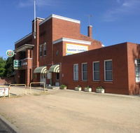 Horse and Jockey Hotel - Internet Find