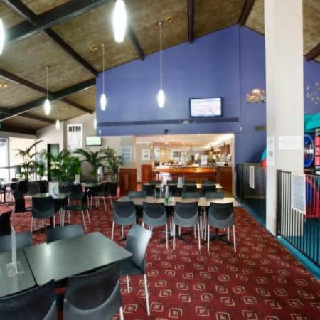 Tolland Hotel Bistro - Internet Find 0