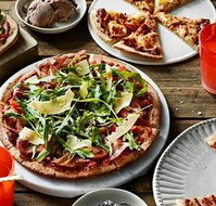 Crust Gourmet Pizza Bar Panania - Internet Find