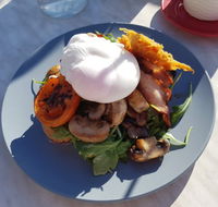 Sea Vista Cafe - Internet Find