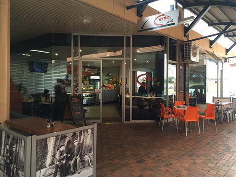 Cervo'z Cafe & Catering - Internet Find 0
