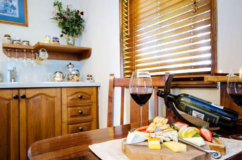 Lillypillys Cottages And Day Spa - Internet Find 3