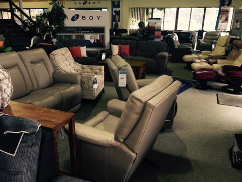 Bell’s Furniture One - Internet Find 1