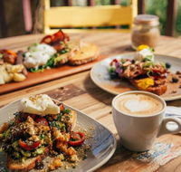 Lindsay's Cafe - Internet Find