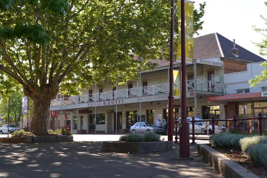 Bombowlee NSW Internet Find