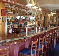 Apsley Arms Hotel - Internet Find