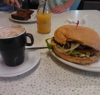 Detours Cafe - Internet Find