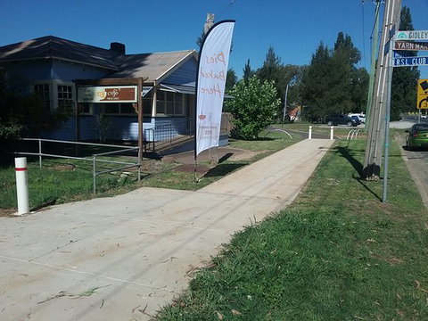 Hunky Chunky Pie's And Bakehouse - Internet Find 0