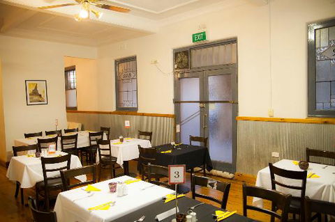 Kelly Bistro, Royal Mail Hotel - Internet Find 0