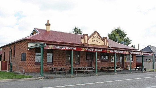 Spring Hill NSW Internet Find