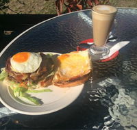 Robyn's Cafe - Internet Find