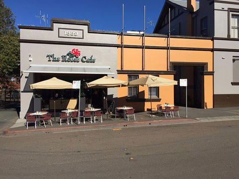 The Roses Cafe - Internet Find 0