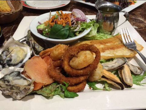 Dad & Daves Billy Tea Rooms - Internet Find 0