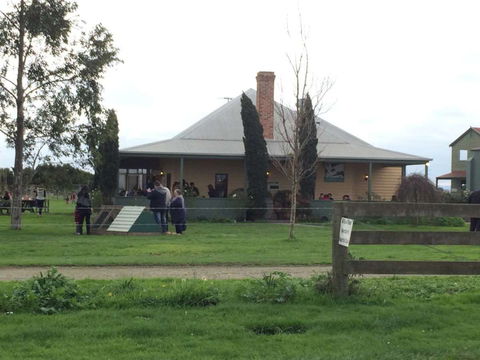 Caldermeade Farm Cafe - Internet Find 0