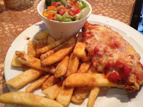 Queen's Steakhouse - Internet Find 0