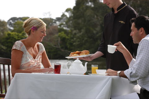 Woodman Estate's Restaurant - Internet Find 2