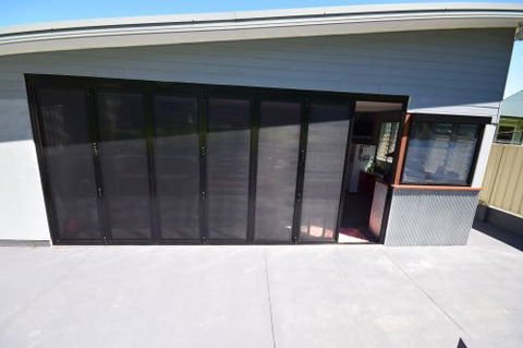 Bi Fold Solutions MNC - Internet Find 4