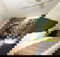Remington Motor Inn - Internet Find