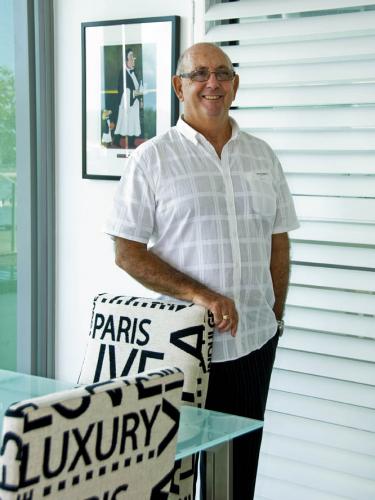 Rob Larson’s Curtains & Interior Decor - Internet Find 0