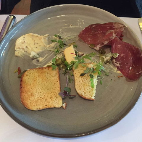 Cobblestone Lane Restaurant - Internet Find 0