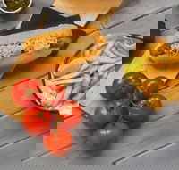 5 Dogs Gourmet Hot Dogs - Mount Gravatt - Internet Find