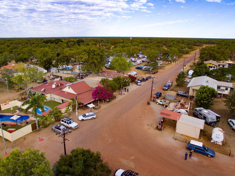 Daly Waters Historic Pub - Internet Find 1