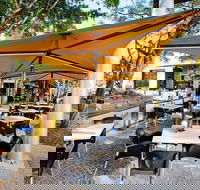 Stones Corner Hotel - Internet Find