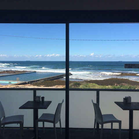 Bulli Beach Cafe - Internet Find 0