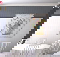 Dinmore Cottage - Internet Find