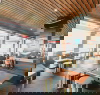 The Wharf Hotel - Internet Find