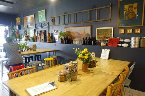 Flock Espresso & Eats - Internet Find 0