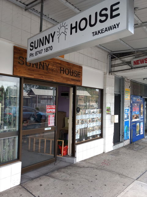 Sunny House - Internet Find 0