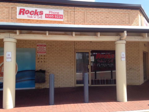 Rocks Fish 'N' Grill - Internet Find 0