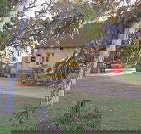 Overland Corner Hotel - Internet Find