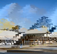 Sevenhill Hotel - Internet Find