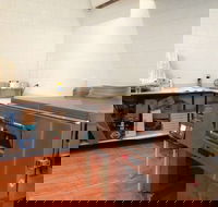 Sinatras Pizza  Cafe - Internet Find