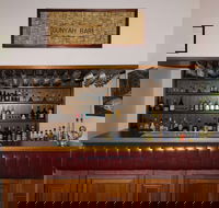 McNevin's Gunyah Restaurant - Internet Find
