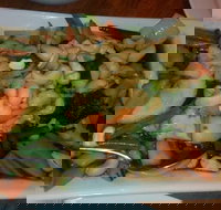 Pha's Thai Kitchen - Internet Find